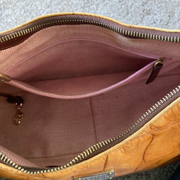 ♥️Dooney &Bourke♥️ - Picture 9 of 10